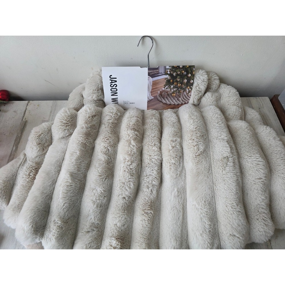 Jason wu fluffy faux fur tree skirt beige tan 60 inch new‎ Xmas decor soft